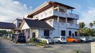 Kanza Beach Inn - 5