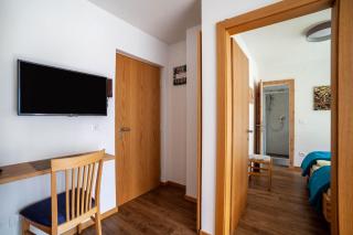 Schnitzer Ferienwohnung Enzian - 2