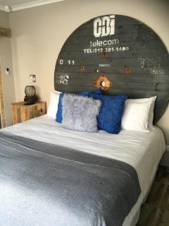 Log Inn - East London - 8