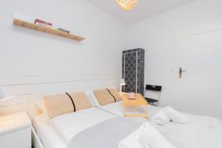 Stylish Apartment Rajska with Free Parking in Gdańsk Downtown by Noclegi Renters - Gdansk - 3