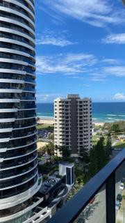 Koko luxury apartment in Broadbeach - Gold Coast - 8