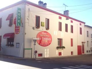 Logis Hôtels - Hôtel et Restaurant Les Cordeliers - Casteljaloux - 2