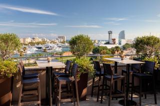 Duquesa Suites Landmark Hotel by Grup Duquessa - 1