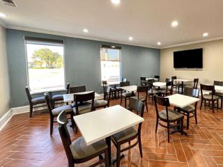 Sleep Inn & Suites Niceville - Destin - 1