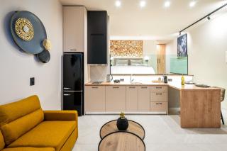 Pathos SeaSide Suites - 3