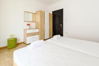 Robinson Beach Apartments - 1