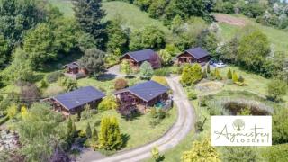 Countryside Log Cabin With Hot Tub - Beech - 3