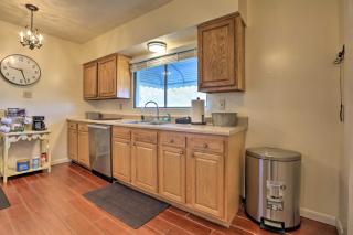 Charming East Bernstadt Retreat Less Than 6 Acre Farm! - 1