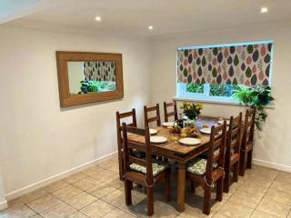 Entire spacious, modern, family home near St Ives - 2