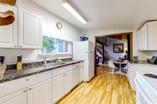 Seabeck Cottage on Hood Canal - Seabeck - 2