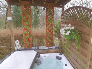 Luxury Unique Townhouse with Hottub & Pizza Oven - Bolton - 7