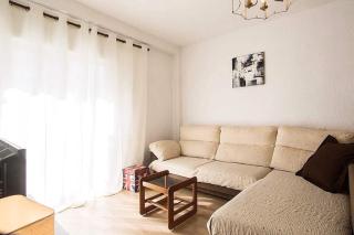 COSY 3 BED APT 200m FROM BEACH WiFi - 8