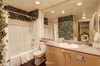 Lovely 1 Bedroom Condo in the Heart of Seattle! - Seattle - 5