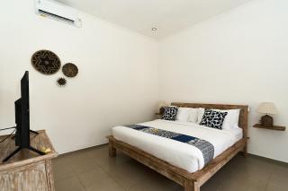 CASA BEGJA I Tranquil 2BR Villa w Private Pool in Mertanadi - Seminyak - 4