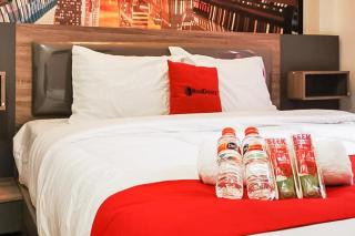 RedDoorz Plus @ Taman Madiun - 9