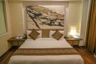 Four Leaf Hotel,Budaun - 8