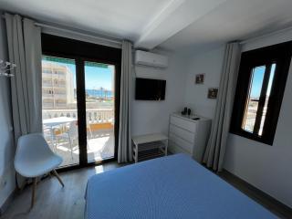 Apartamentos Roquetas Beach - 1