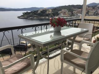 CORFU in KASSIOPI'S CASTLE apartment by sea side - Kassiopi - 0