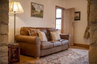 Threpnybit Cottage - 2