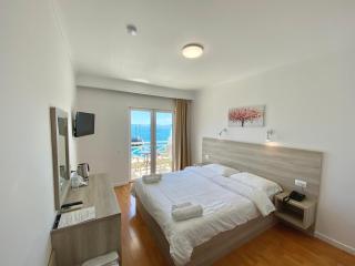 Sun N Blue Hotel - Saranda - 2