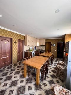 Giorgi's Guest House - Kazbegi - 9