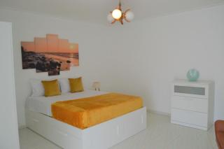 Apartamento espaçoso com estacionamento incluído - Portimão - 2