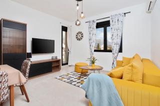 Ell Star Apartment - Tivat - 1