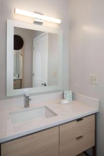 Sonesta Simply Suites Falls Church - Falls Church - 1