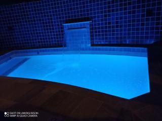 Casa com piscina , churrasqueira, Wi-Fi, em rua de Areia à 1km da praia, bairro sussegado, proíbido uso de som extremamente alto ideal para descansar - Itanhaém - 8