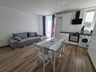 The Best Apartment - Hunedoara - 9