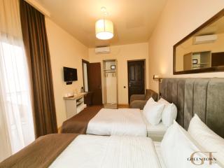Hotel Green Town - 8