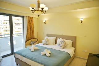 New Times Home & Hotels Near Metro Station Athens Center - 0