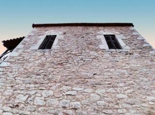 Panorea's Stone House - 4