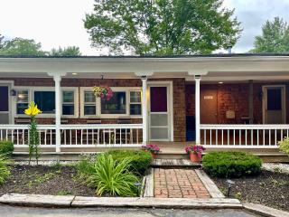 Kennebunkport Motor Lodge - 5