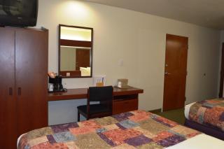 Microtel Inn & Suites by Wyndham Ardmore - 9