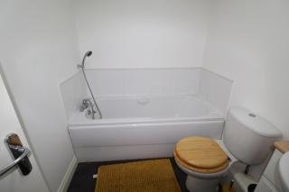 AMAZING 7 PERSON 3 BEDROOM 3 BATHROOM HOUSe - Hull - 4