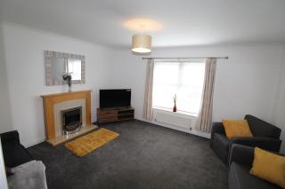 AMAZING 7 PERSON 3 BEDROOM 3 BATHROOM HOUSe - Hull - 0