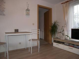 Bungalow Vincent mit Terrasse, Grill & WLAN - Zempin - 3