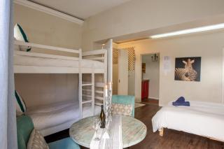 Bedrock Family 2 x Rooms 8 Sleeper with Kitchenette - 0