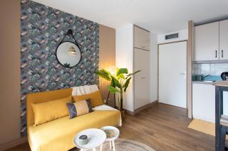 C1 Clemenceau Pool Balcony Bath AC 2mins walk to sand beach - Cannes - 2