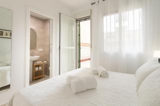 Bordador Central Courtyard by Valcambre - Sevilla - 3
