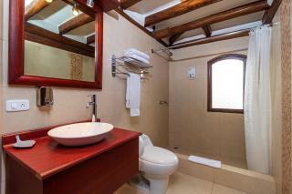 Hotel ILÉ - Baños - 9
