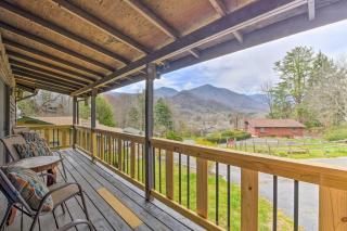Cozy Maggie Valley Cabin, 1 Mi to Tube World! - Maggie Valley - 8