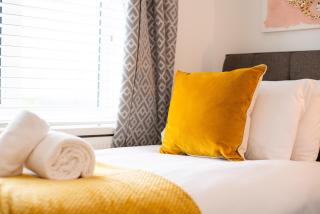 Byng! This one's for you - TV in Every Bedroom! - Morriston - 2