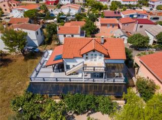 Apartments Villa Agape Vir - Vir - 6