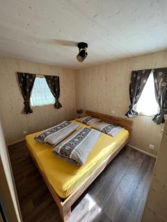 Bungalow Miralago in Camping Cavresc, Via dal Cavresc 1, 7746 Le Prese-Poschiavo - Poschiavo - 2