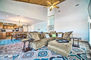 Family Home with Boat Dock, Fire Pit and Balcony - Trinity - 7