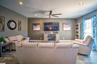 Modern El Paso Home with Backyard and Fire Pit! - Sunrise Acres - 6