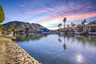 Lakefront Glendale Home with Pool, Boat and Fishing! - Peoria - 8