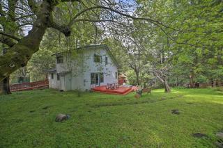 Tree-Lined Los Gatos Home with Spacious Deck! - 0